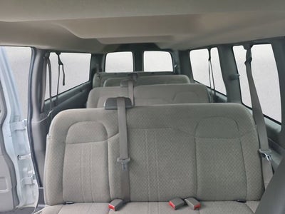 2023 Chevrolet Express Passenger 3500 1LS
