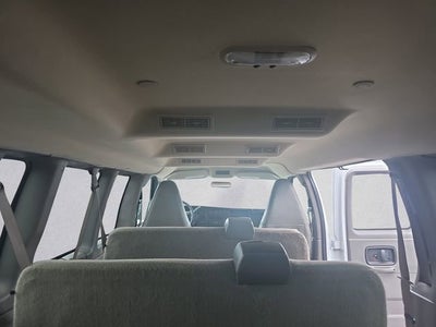 2023 Chevrolet Express Passenger 3500 1LS