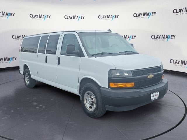 2023 Chevrolet Express Passenger 3500 1LS