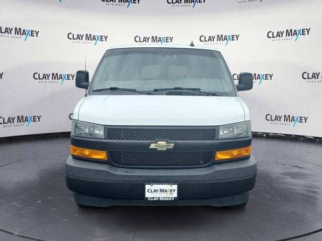 2023 Chevrolet Express Passenger 3500 1LS