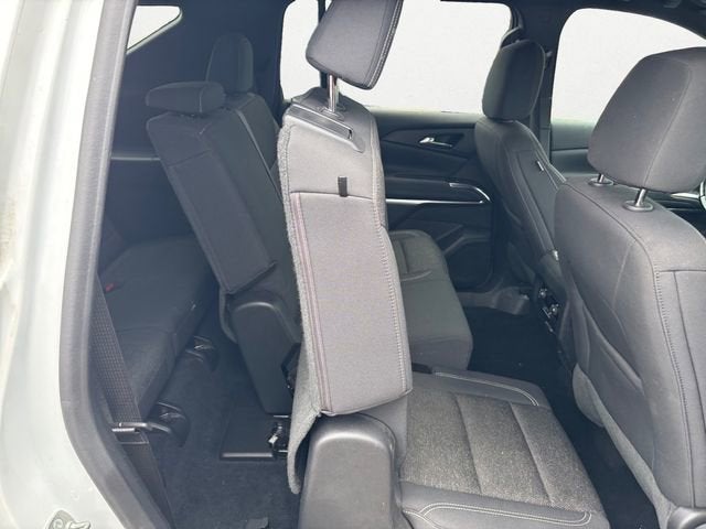 2024 Chevrolet Traverse LS