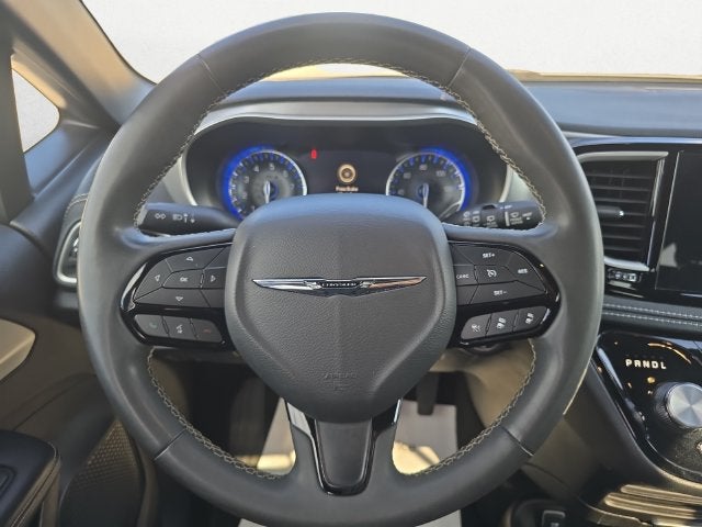 2023 Chrysler Pacifica Touring