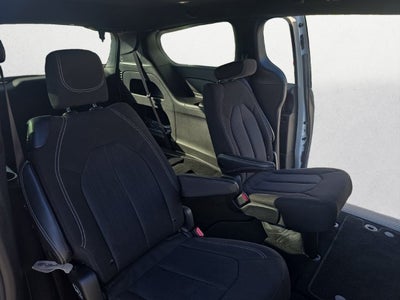 2023 Chrysler Pacifica Touring