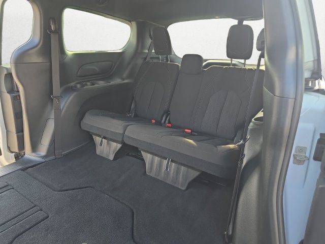 2023 Chrysler Pacifica Touring