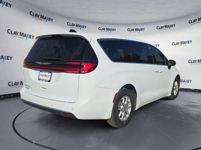 2023 Chrysler Pacifica Touring