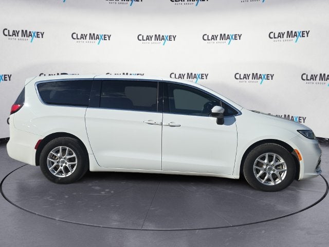 2023 Chrysler Pacifica Touring
