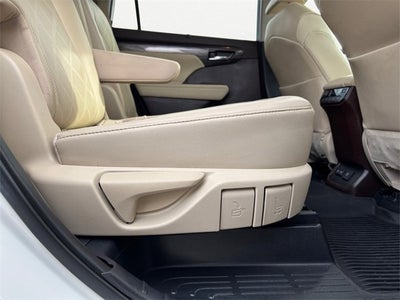 2021 Toyota Highlander Platinum