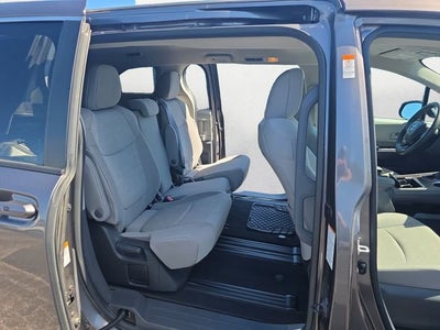 2024 Toyota Sienna LE