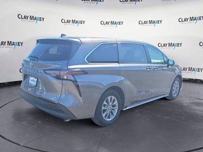 2024 Toyota Sienna LE