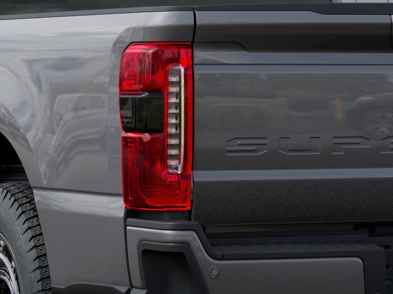 2027 Ford F-350SD XLT
