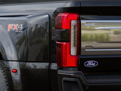 2027 Ford F-350SD Platinum DRW