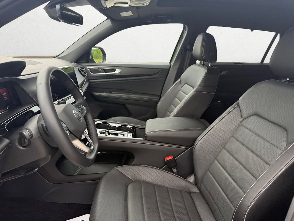 2026 Volkswagen Atlas Cross Sport 2.0T SEL R-Line Black