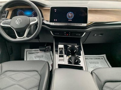 2025 Volkswagen Atlas 2.0T SE w/Technology