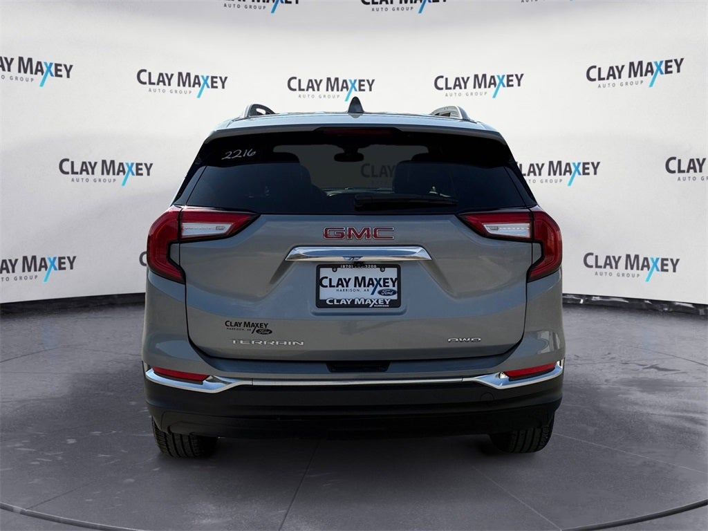 2024 GMC Terrain SLT