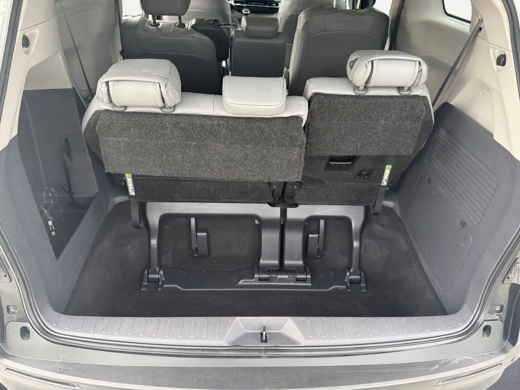 2024 Toyota Sienna XLE 8 Passenger