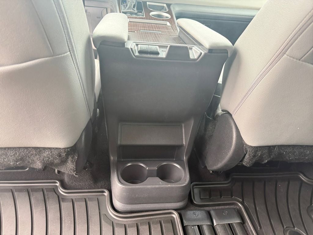 2024 Toyota Sienna XLE 8 Passenger