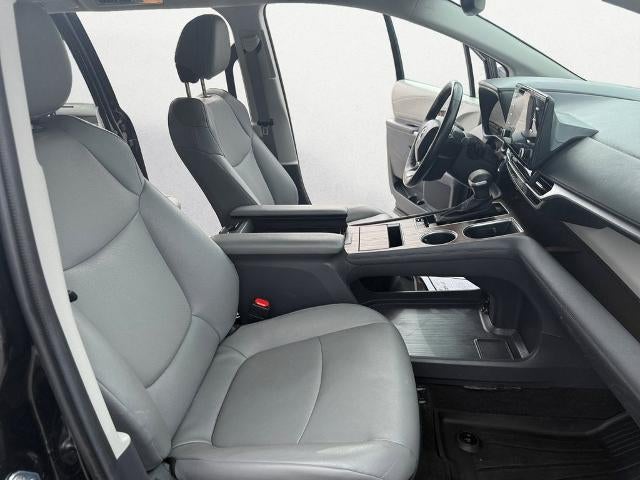 2024 Toyota Sienna XLE 8 Passenger