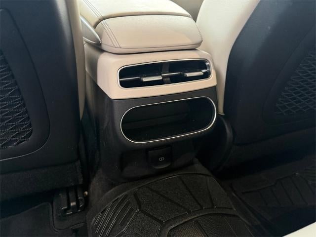 2022 Genesis GV70 2.5T