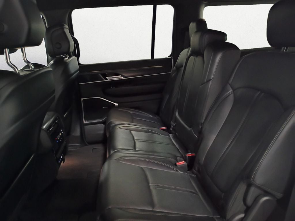 2023 Jeep Wagoneer L Series II