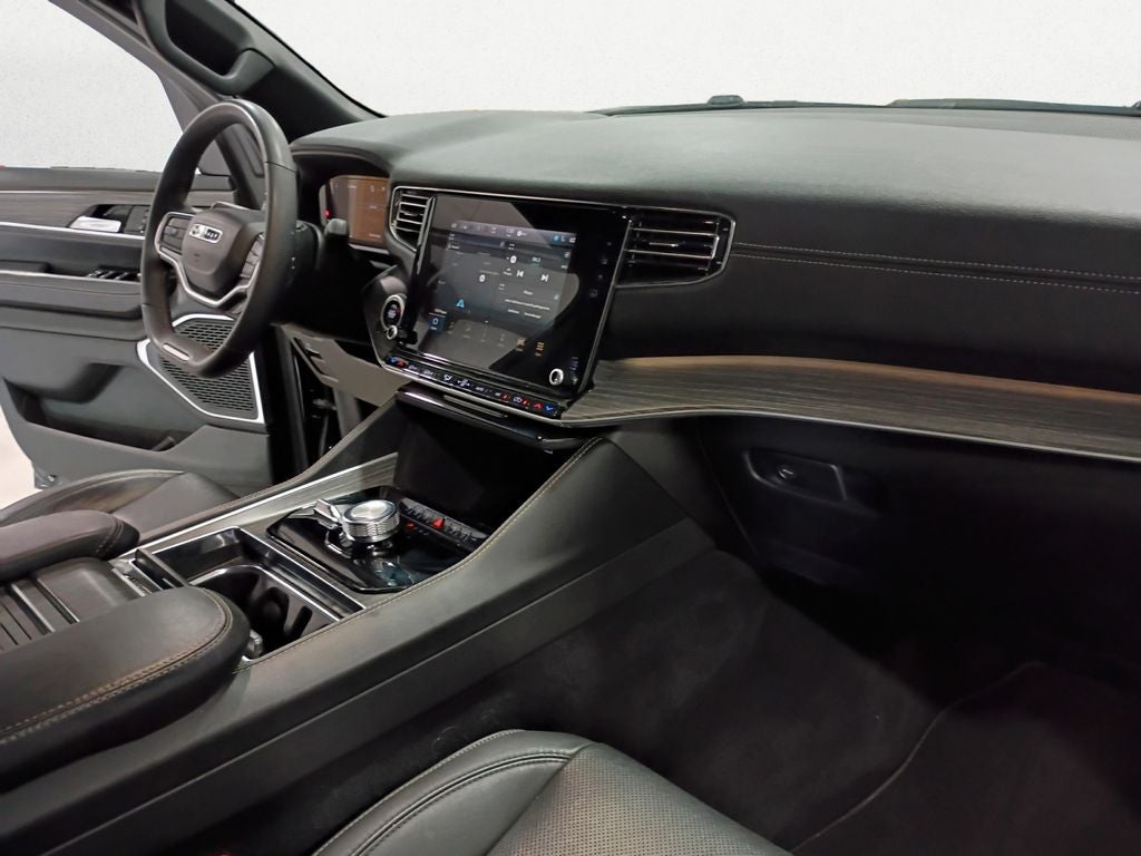 2023 Jeep Wagoneer L Series II