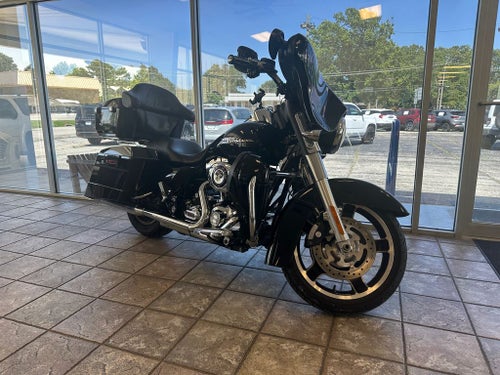 2010 Harley-Davidson Street Glide FLHX