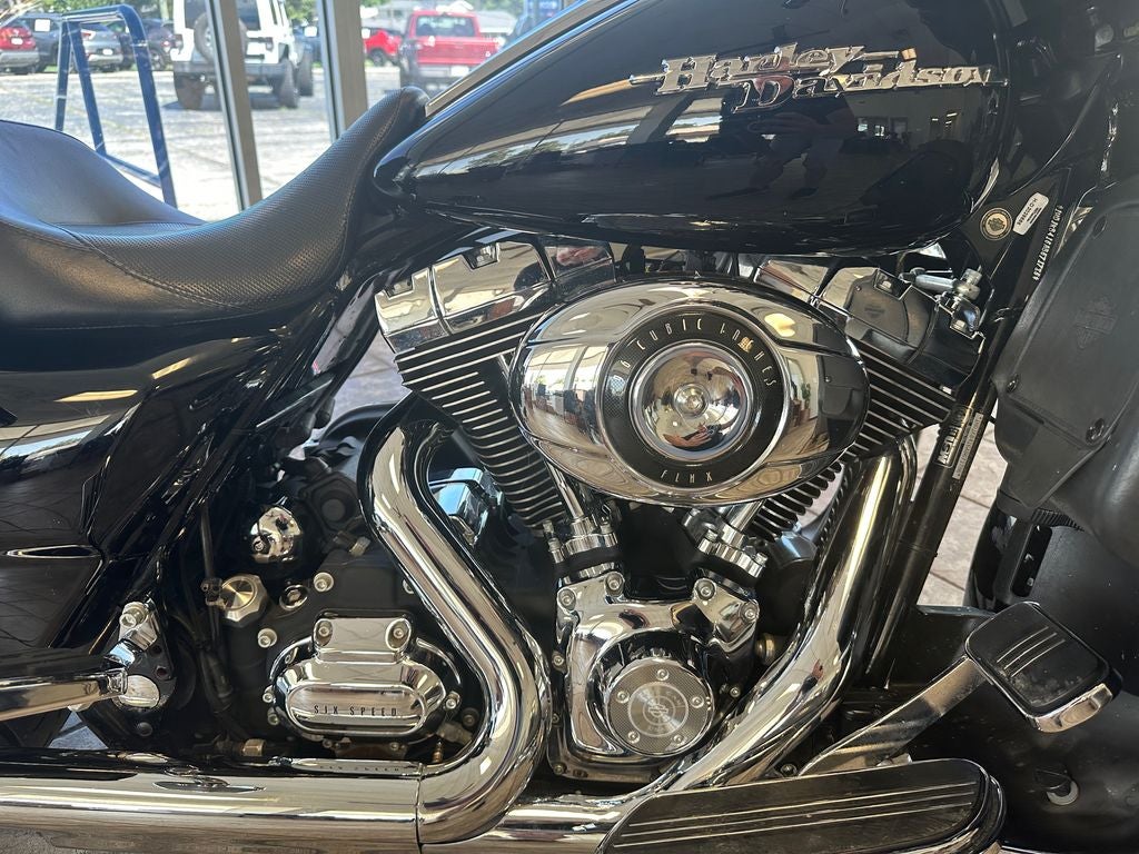2010 Harley-Davidson Street Glide FLHX