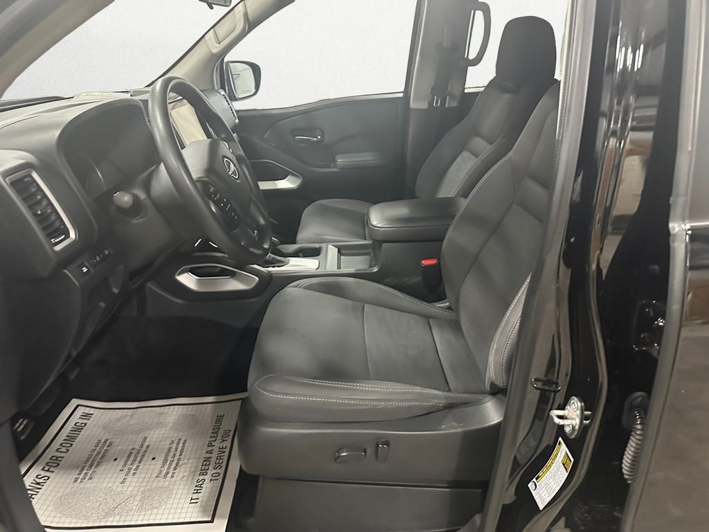 2022 Nissan Frontier SV