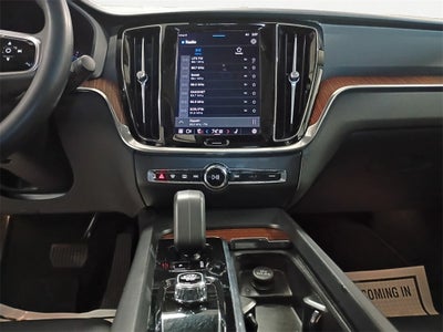 2024 Volvo S60 B5 Plus Dark Theme