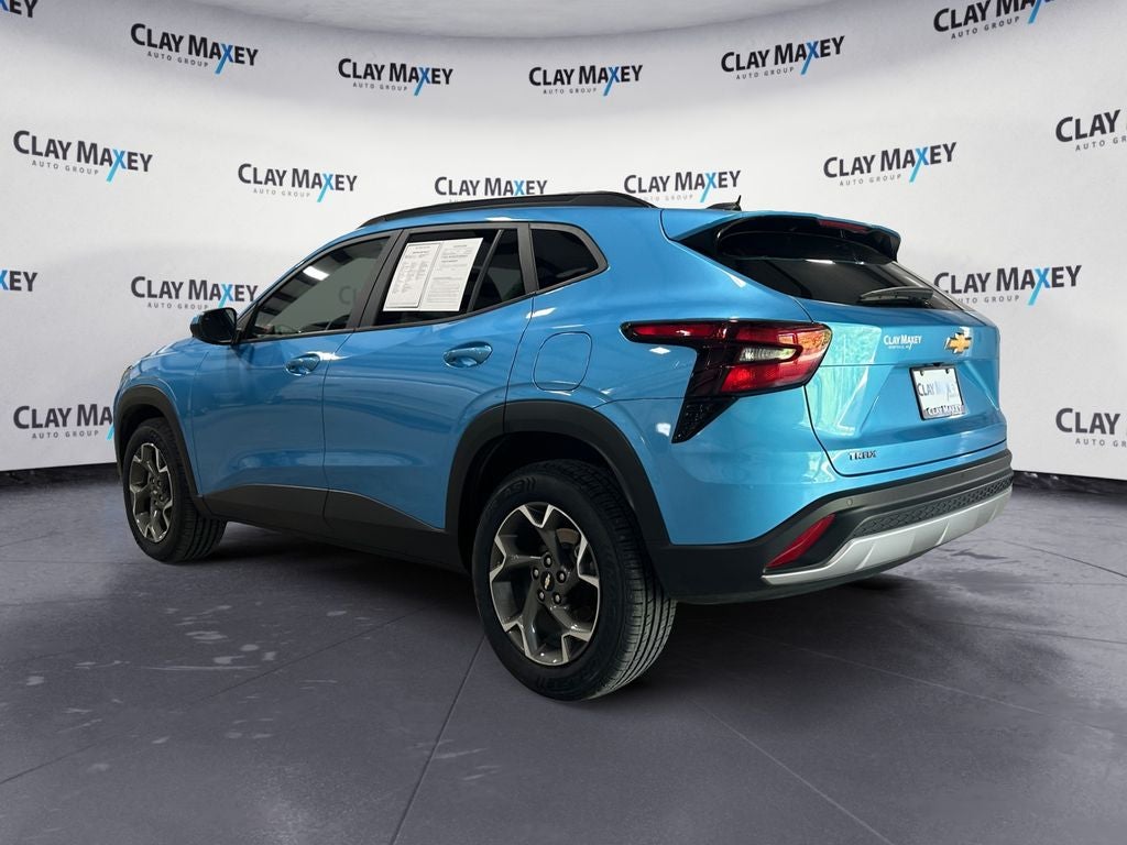 2025 Chevrolet Trax LT